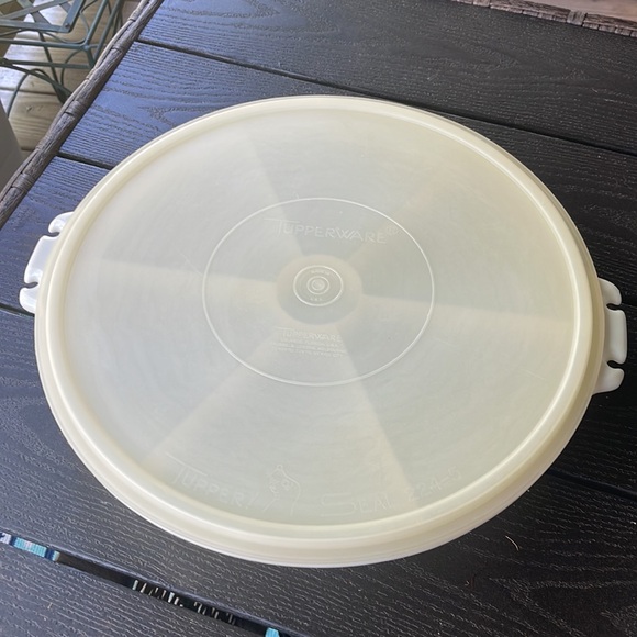 ✨ Vintage Tupperware Relish Tray ✨ - Picture 4 of 7